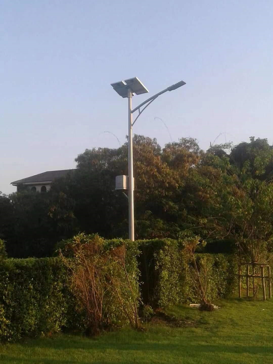 6M 30W Solar Street Light 1