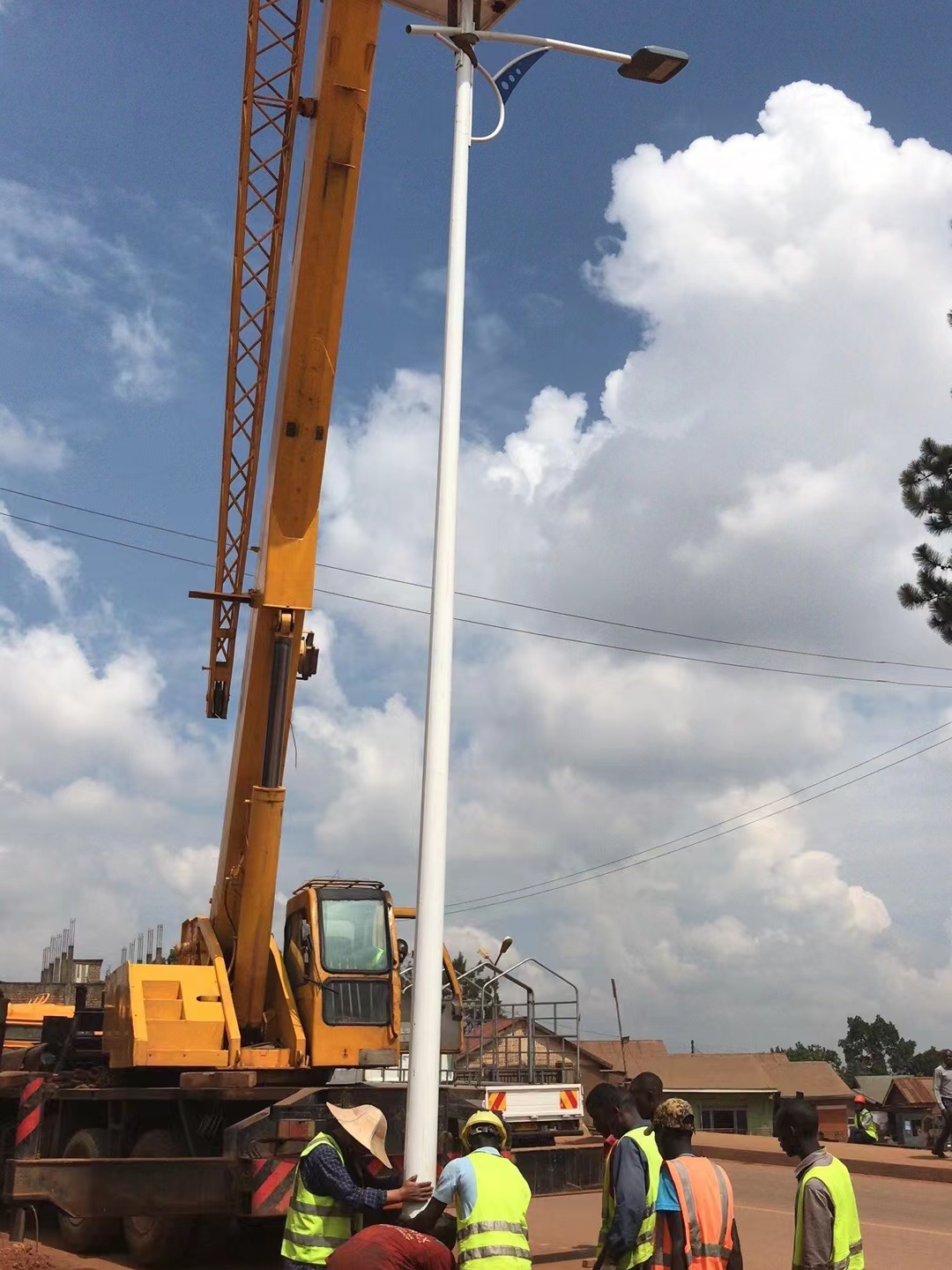 8M 60W Solar Street Light in Uganda 6