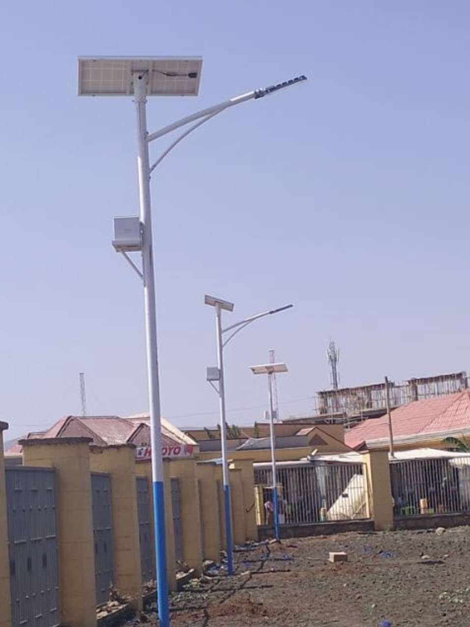 Ethiopia 8M 100W Solar Street Light 3