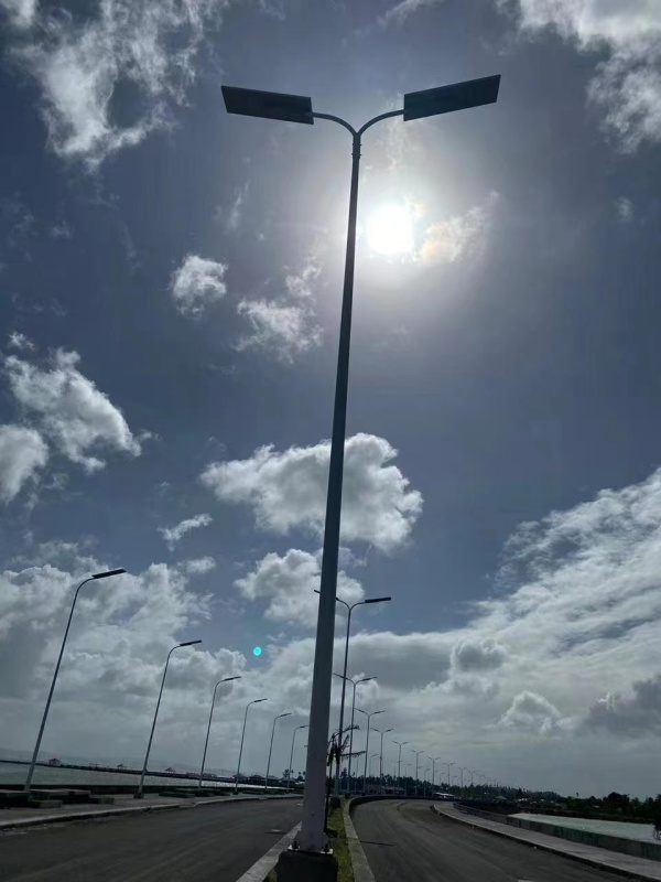 Philippines 8M 60W All in One Solar Street Light 3